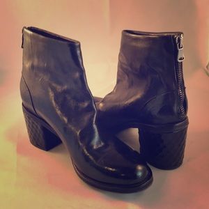 KBR Black leather ankle boots size 7.5M